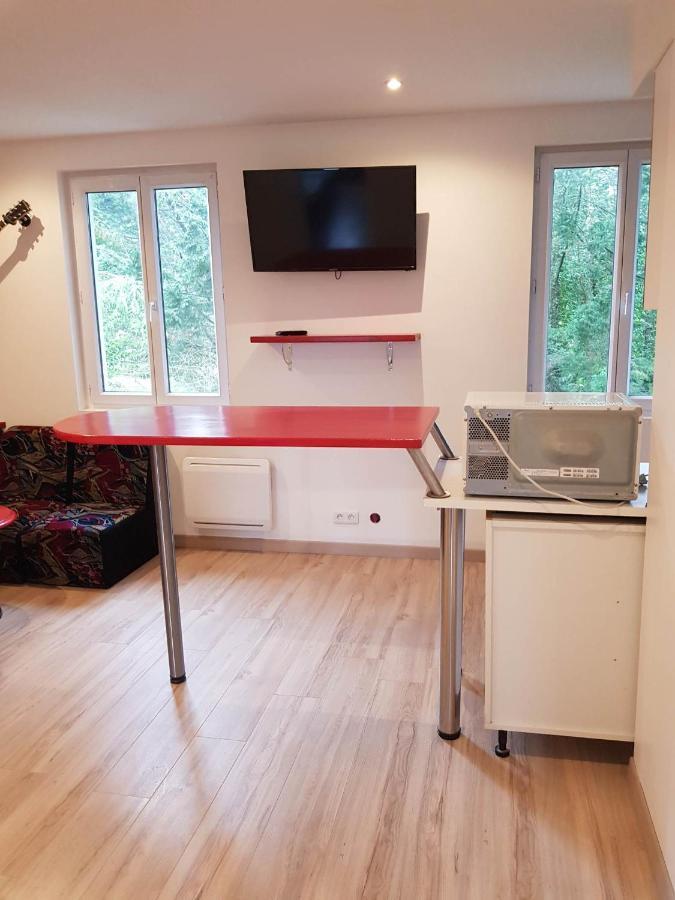 05 - Tres Joli 3 Pieces Neuf 2 Chambres, Logement Tout Equipe Pour 1 A 4 Personnes Maximum, Vue Sur Jardin Avec Parking Privatif, Grand Fourgon Possible, Tout Le Linge De Maison Est Fourni Annesse-et-Beaulieu Εξωτερικό φωτογραφία